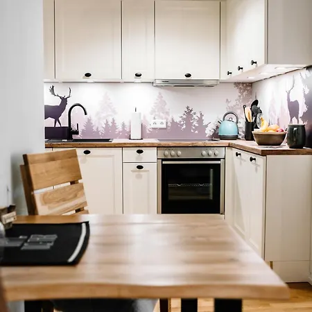 Schwarzwald Mit Balkon-garage-aufzug Филлинген-Швеннинген